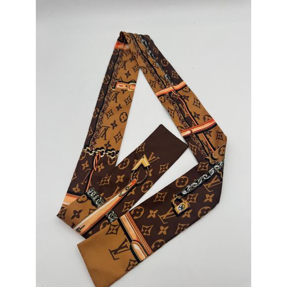 Louis Vuitton Monogrammed Scarf - Picture 1 of 5